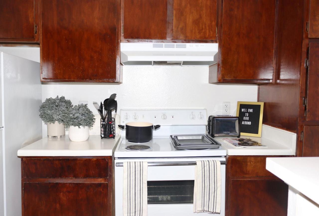 Chic Boho Cottage -Self Check In, Fully Furnished, & Free Parking Houston Exterior foto